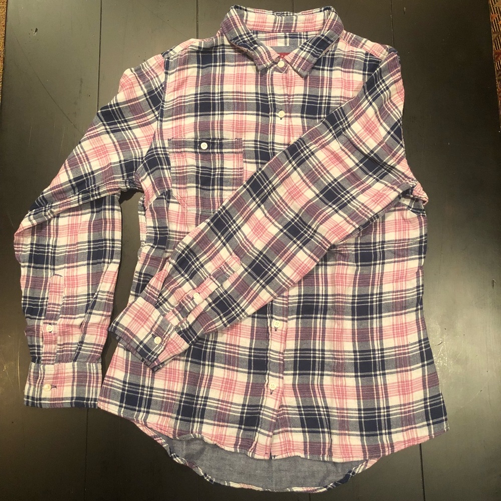 Pink blue and white flannel buttondown